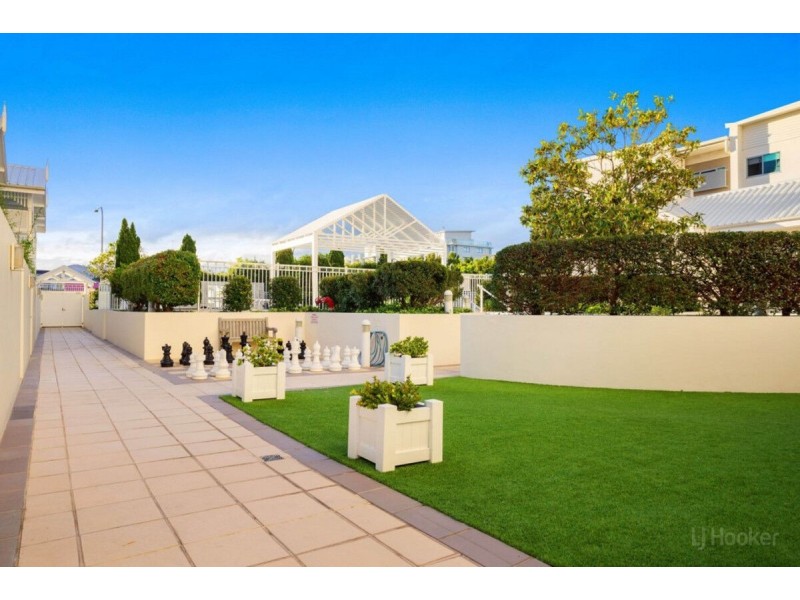 703/212 Marine Parade, Labrador QLD 4215