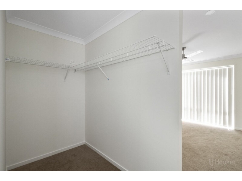 22 Jimmieson Avenue, Labrador QLD 4215