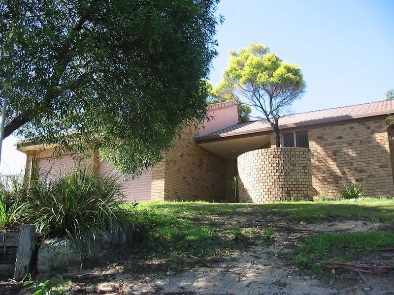 18 Peter Thomson Drive, Parkwood QLD 4214