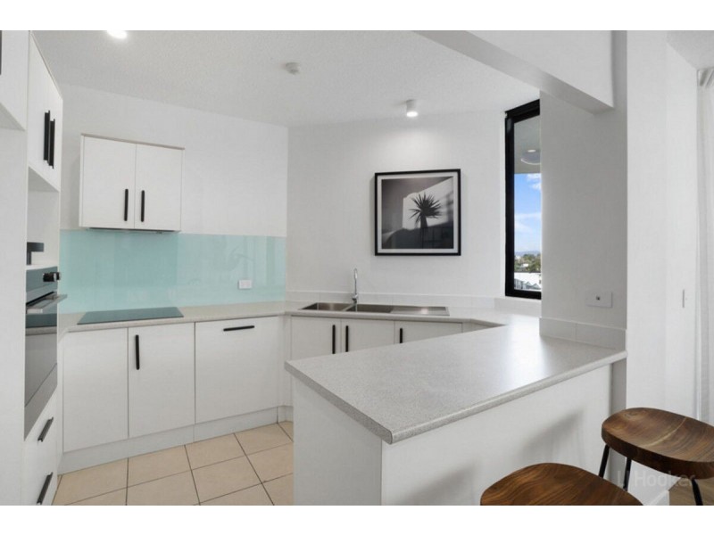 901/41 Labrador Street, Labrador QLD 4215