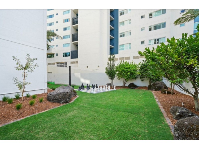 901/41 Labrador Street, Labrador QLD 4215