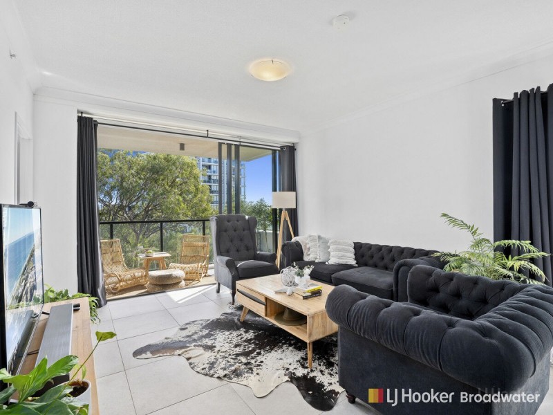 708/372 Marine Parade, Labrador QLD 4215