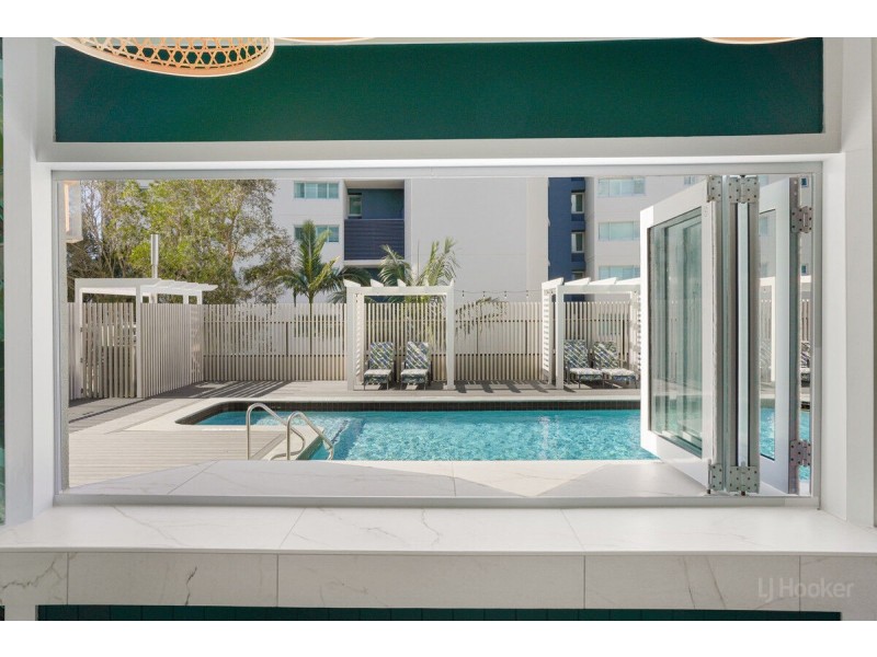 401/41 Labrador Street, Labrador QLD 4215