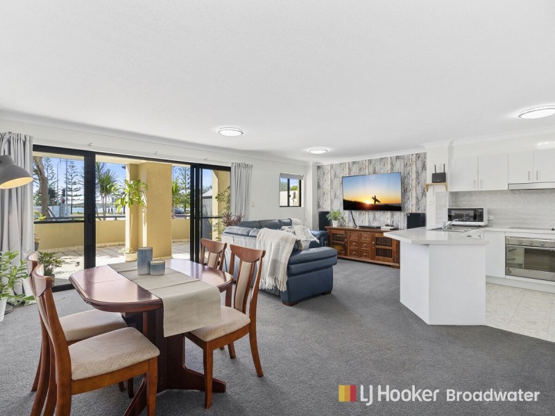 111/392 Marine Parade, Labrador QLD 4215