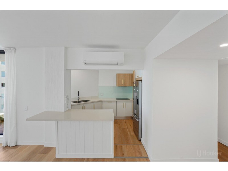 1403/41 Labrador Street, Labrador QLD 4215