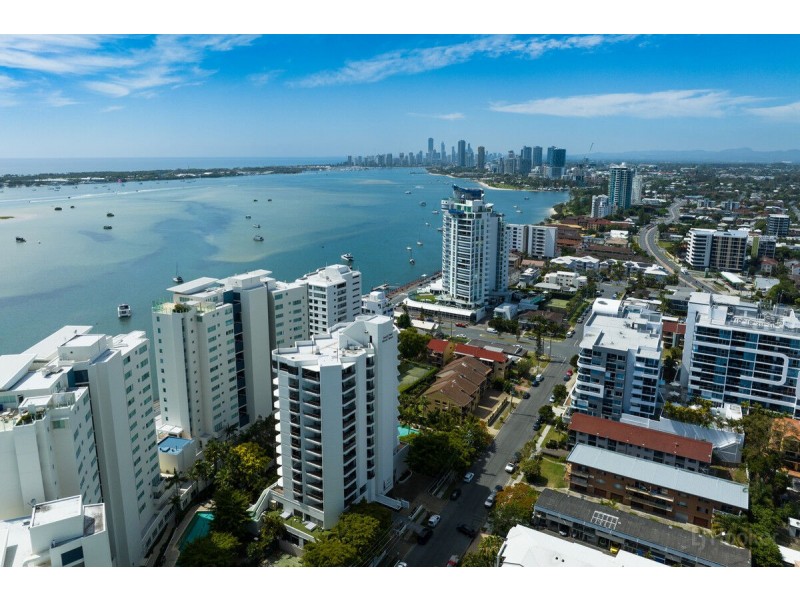 1403/41 Labrador Street, Labrador QLD 4215