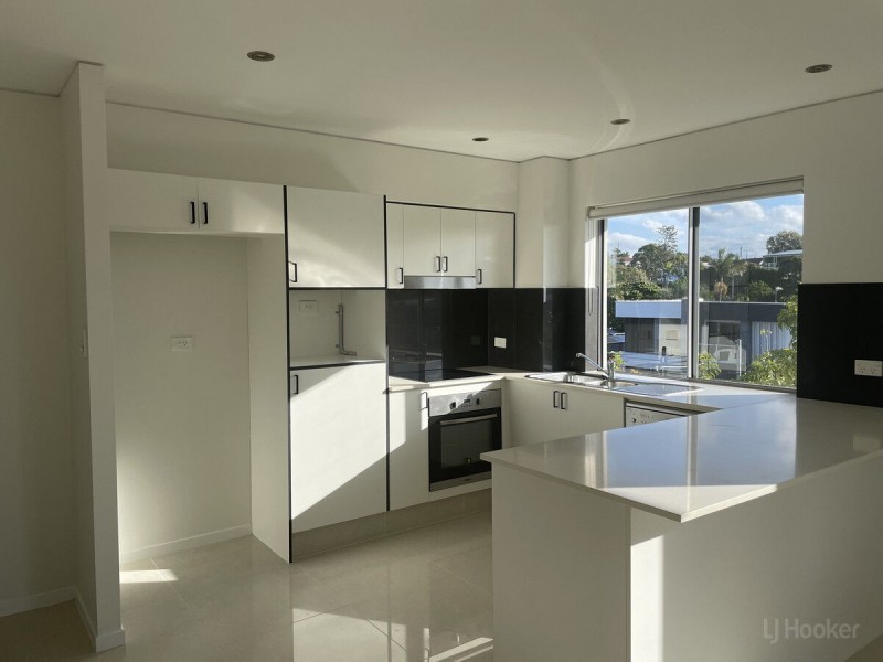 6/21 Middle Street, Labrador QLD 4215