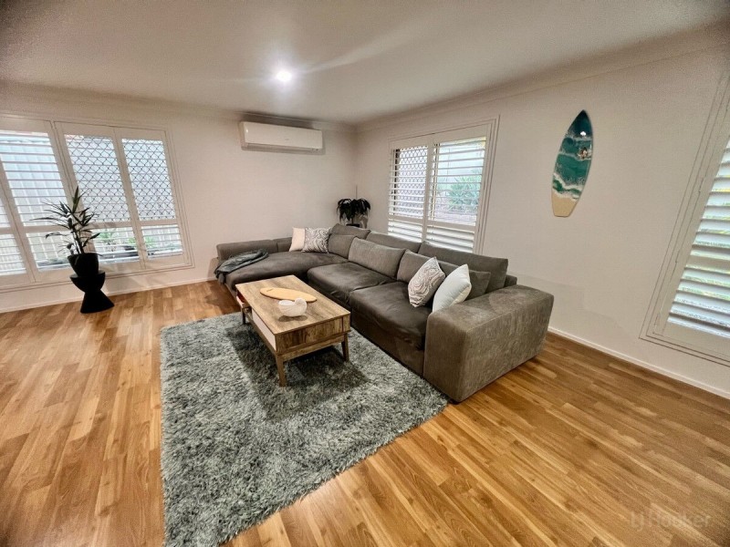 22 Kosciusko Crescent, Southport QLD 4215