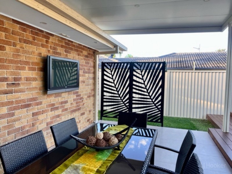 22 Kosciusko Crescent, Southport QLD 4215