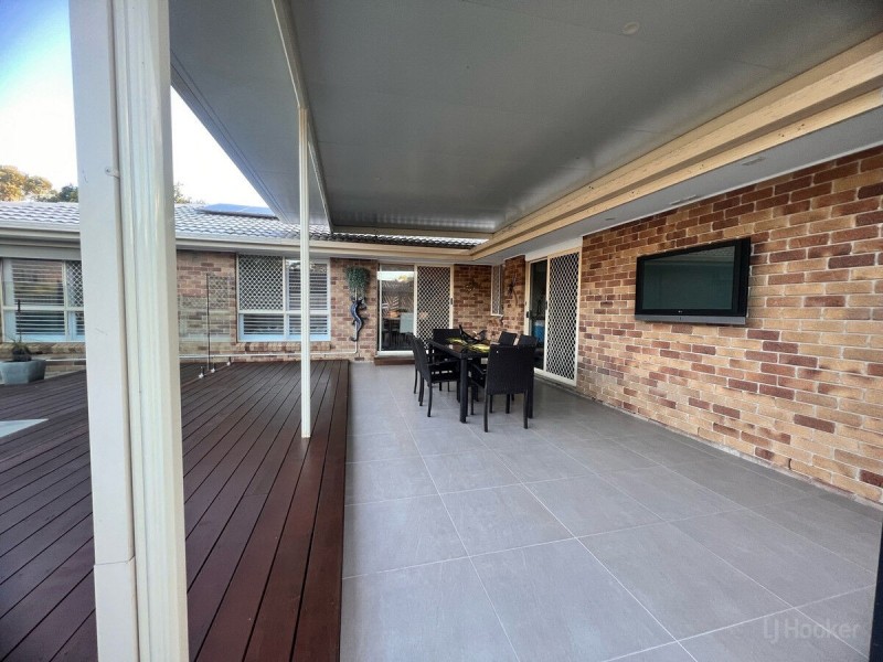 22 Kosciusko Crescent, Southport QLD 4215