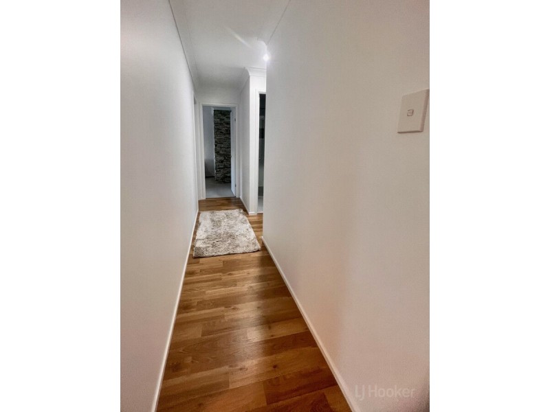 22 Kosciusko Crescent, Southport QLD 4215