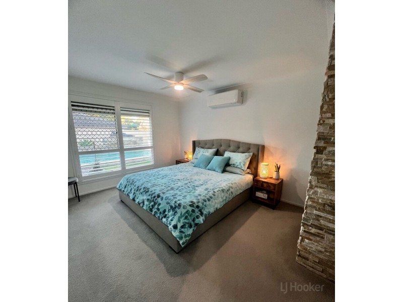 22 Kosciusko Crescent, Southport QLD 4215