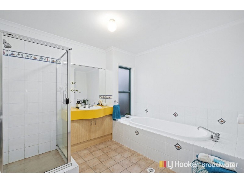 5 Coachwood Crescent, Forest Lake QLD 4078