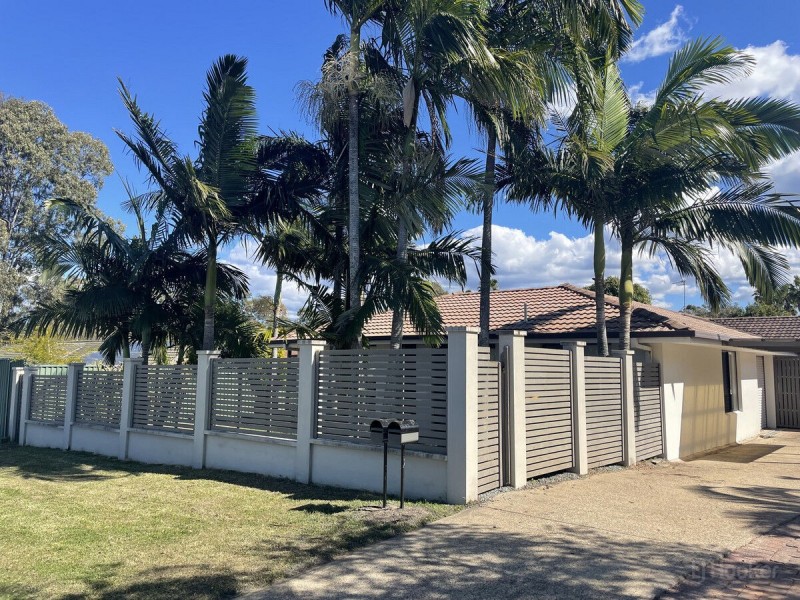 1/7 Morinda Way, Labrador QLD 4215