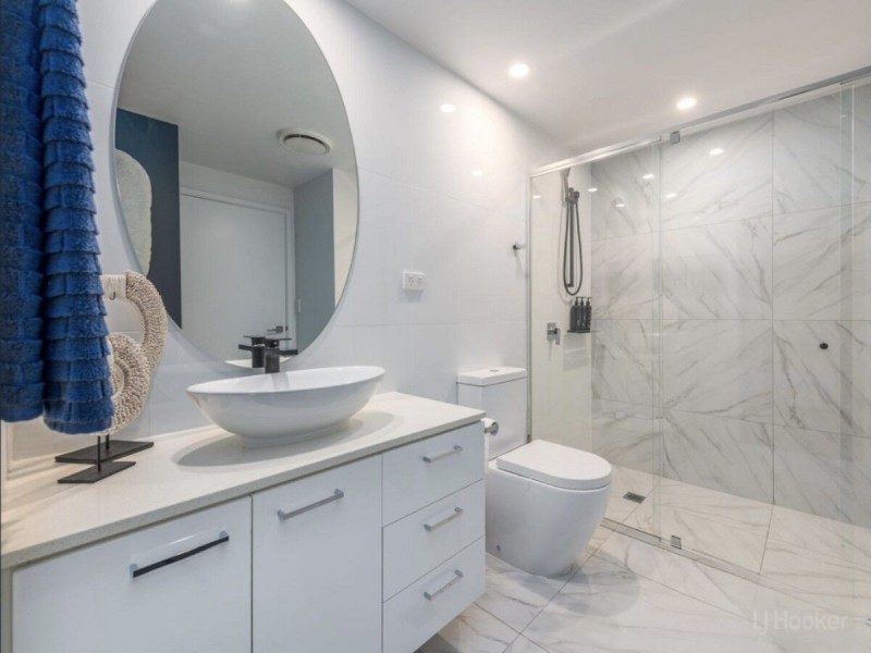 4401/5 Harbour Side Court, Biggera Waters QLD 4216