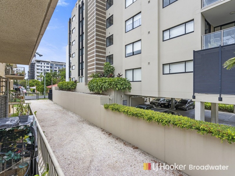 3/39 Lenneberg Street, Southport QLD 4215