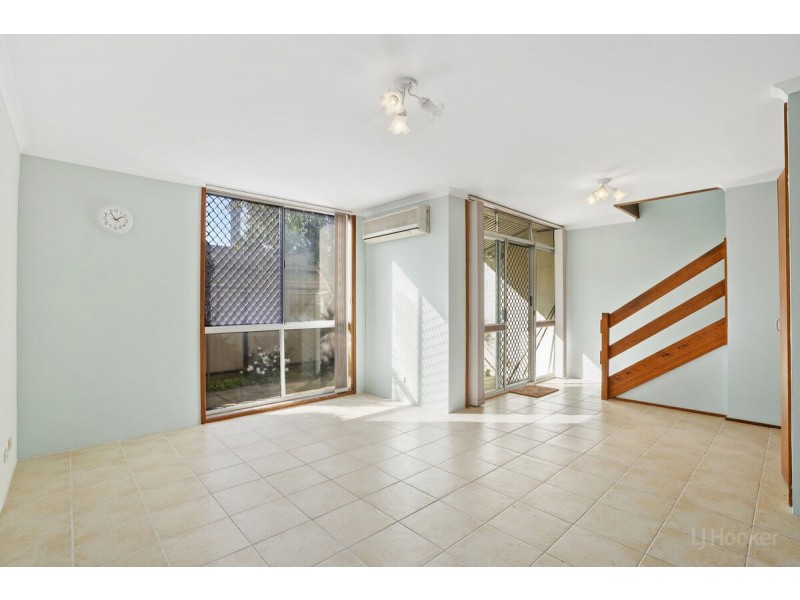 5/3 Proud Street, Labrador QLD 4215