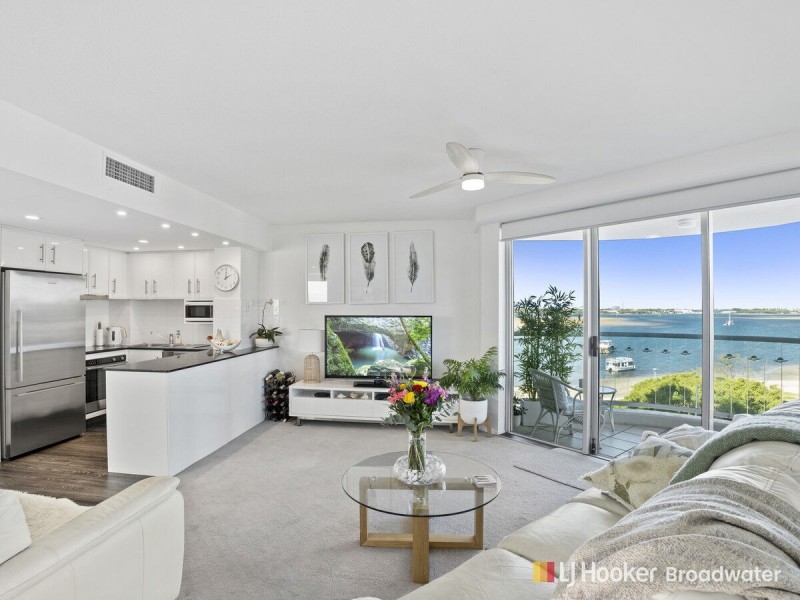 23/242-244 Marine Parade, Labrador QLD 4215