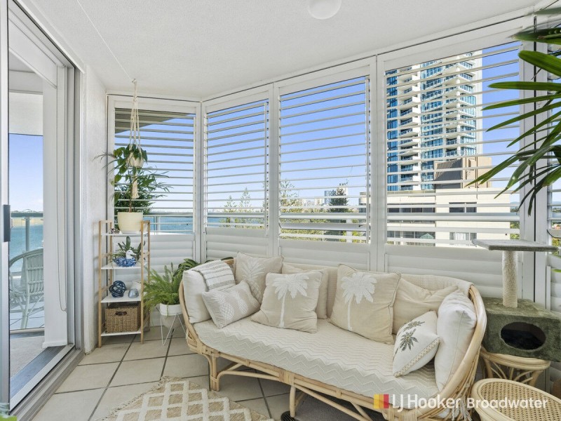 23/242-244 Marine Parade, Labrador QLD 4215