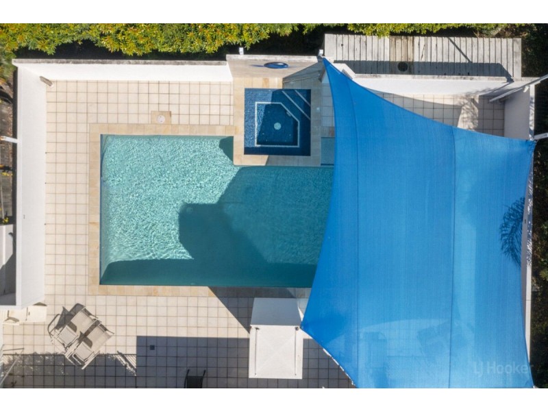 23/242-244 Marine Parade, Labrador QLD 4215