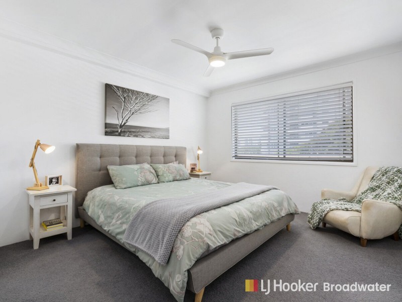 9/250 Marine Parade, Labrador QLD 4215