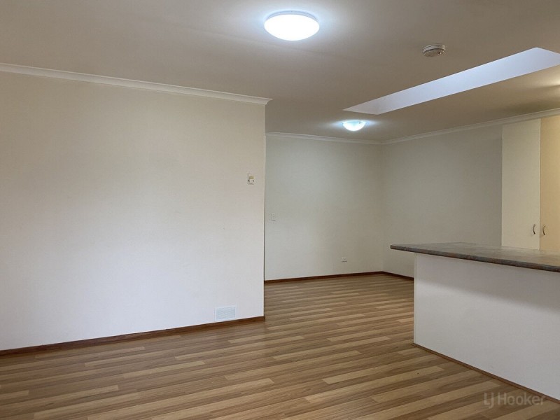 2/23 Stephenson Street, Labrador QLD 4215