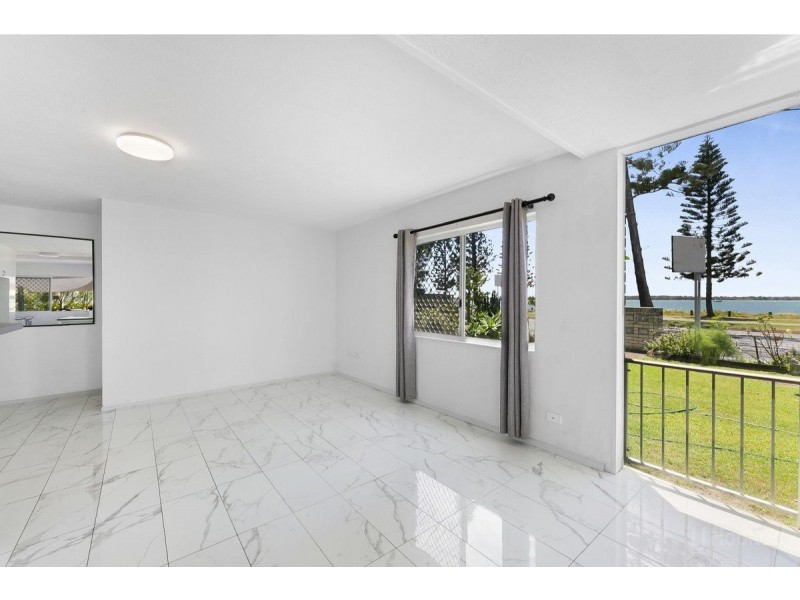 1/516 Marine Parade, Biggera Waters QLD 4216