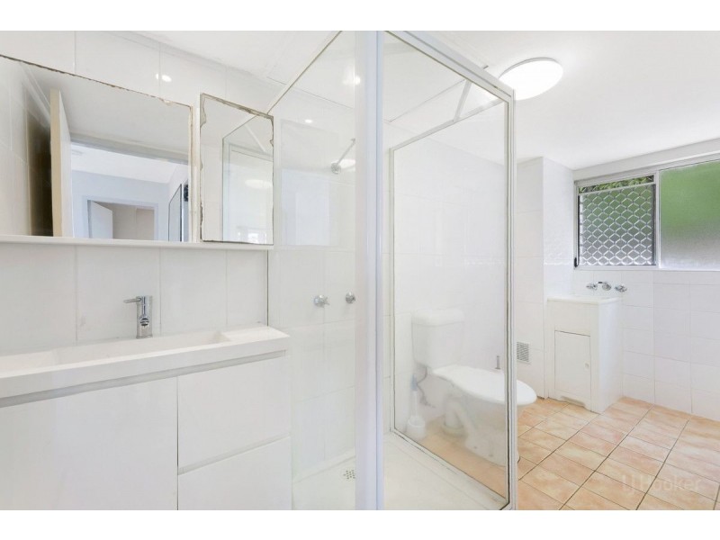 1/516 Marine Parade, Biggera Waters QLD 4216