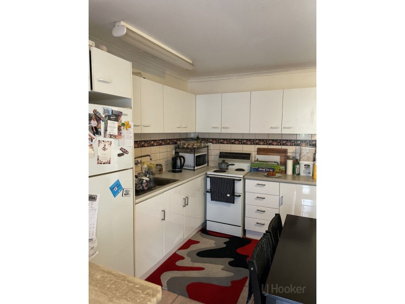 2/13 Central Street, Labrador QLD 4215