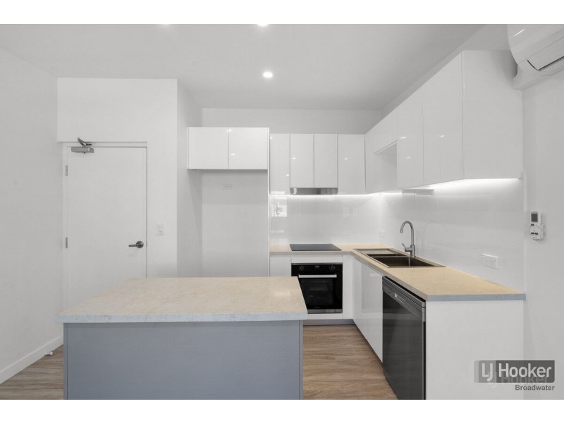 17/58 Frank Street, Labrador QLD 4215