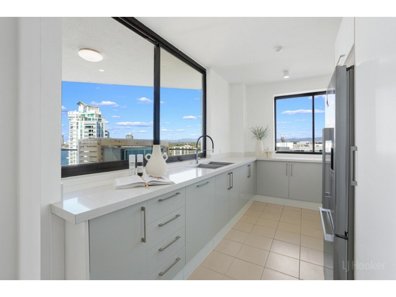 404/41 Labrador Street, Labrador QLD 4215