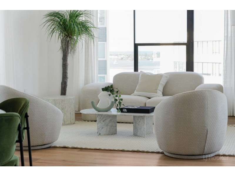 404/41 Labrador Street, Labrador QLD 4215