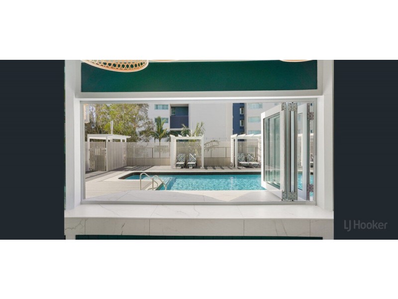 404/41 Labrador Street, Labrador QLD 4215