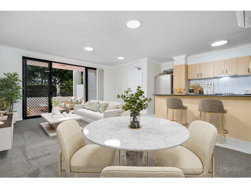 22/38 Labrador Street, Labrador QLD 4215