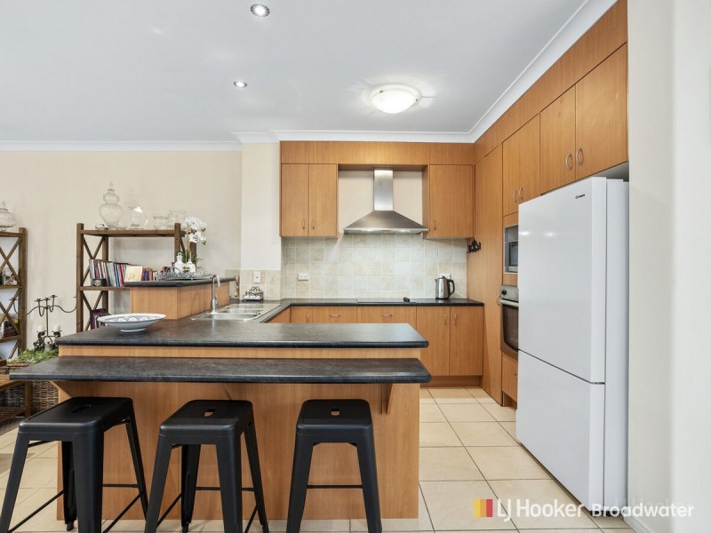 1/238 Government Road, Labrador QLD 4215