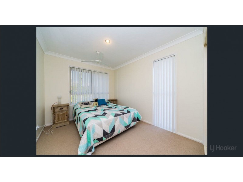 2/18 Broad Street, Labrador QLD 4215