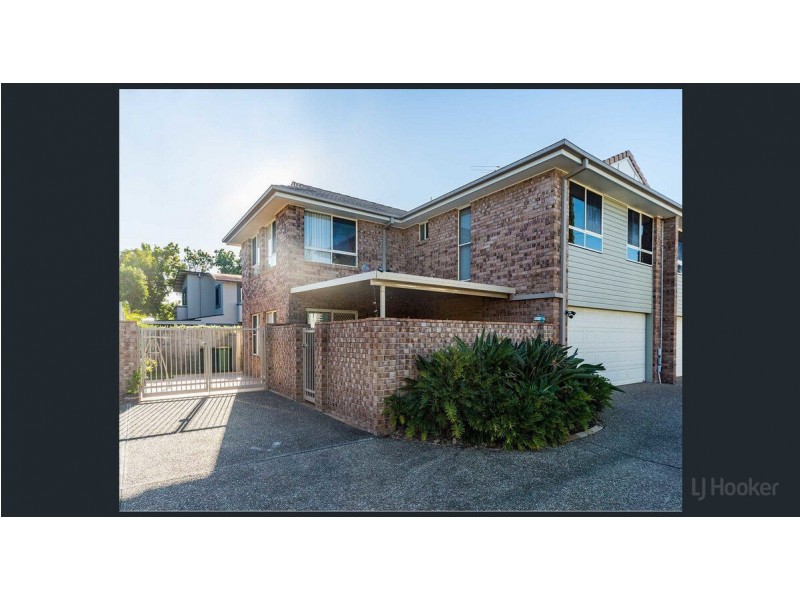 2/18 Broad Street, Labrador QLD 4215