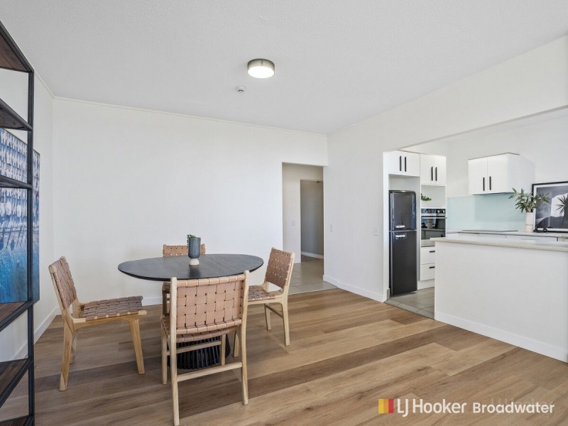 801/41 Labrador Street, Labrador QLD 4215