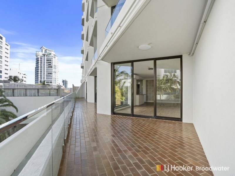 302/41 Labrador Street, Labrador QLD 4215