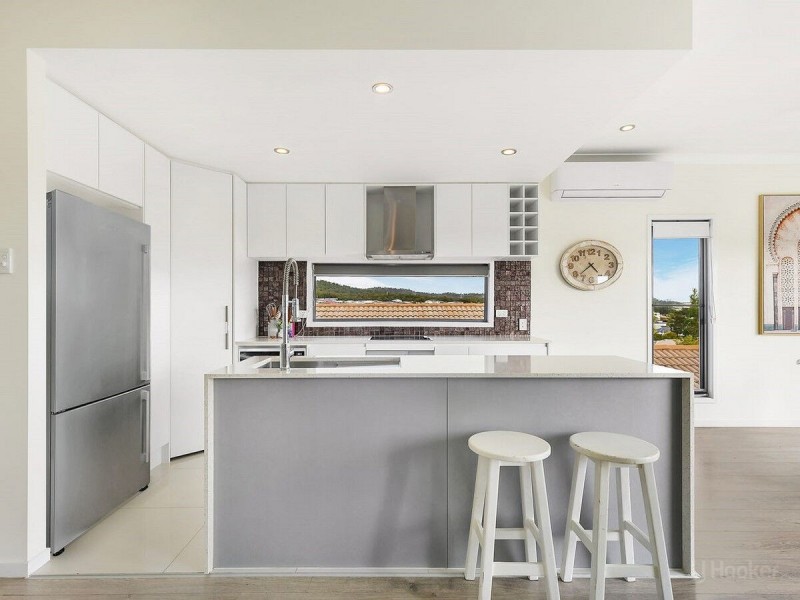 2/2 Neroli Drive, Springfield Lakes QLD 4300