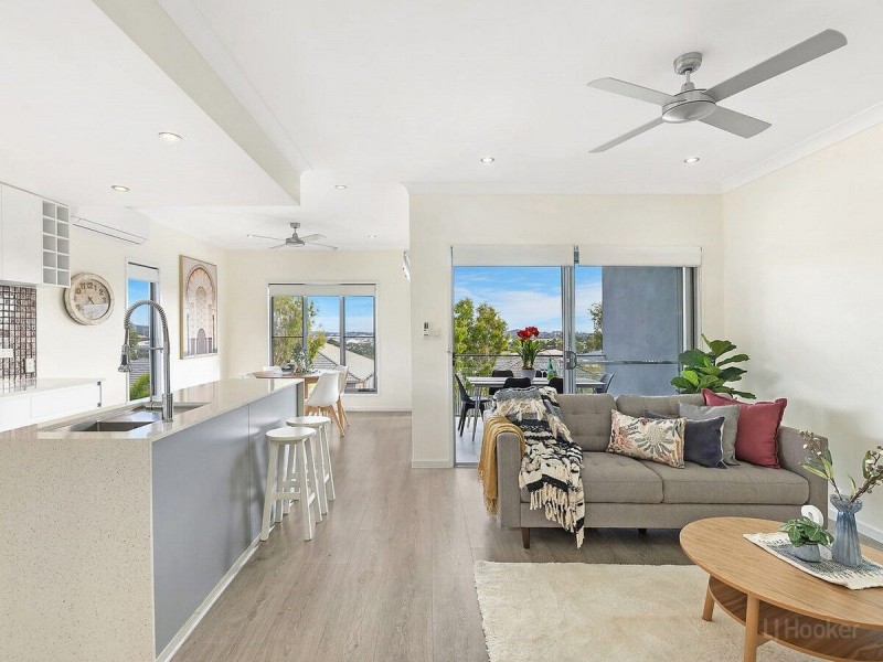 2/2 Neroli Drive, Springfield Lakes QLD 4300