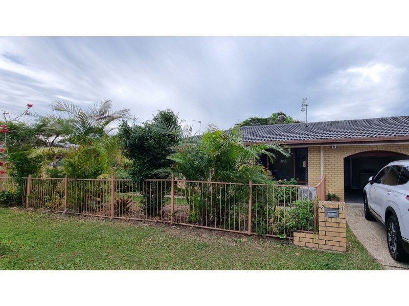 2/1 Nevenia Street, Labrador QLD 4215