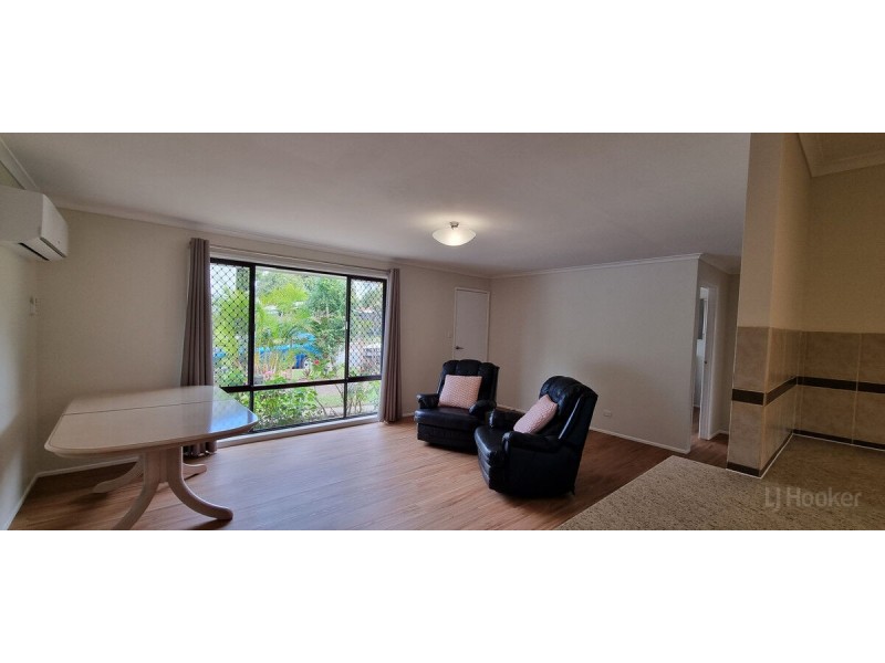 2/1 Nevenia Street, Labrador QLD 4215