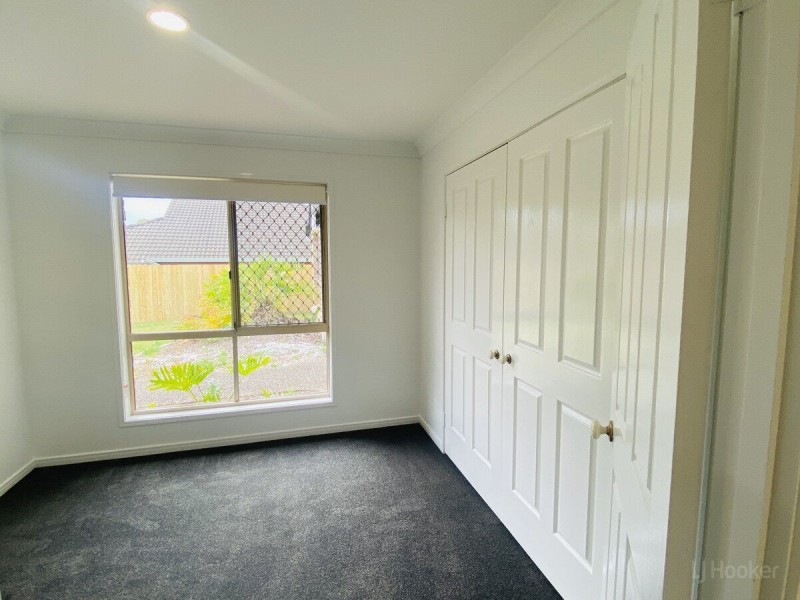 12 Crenshaw Court, Parkwood QLD 4214