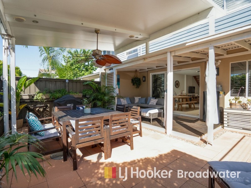 2/75 Broad Street, Labrador QLD 4215