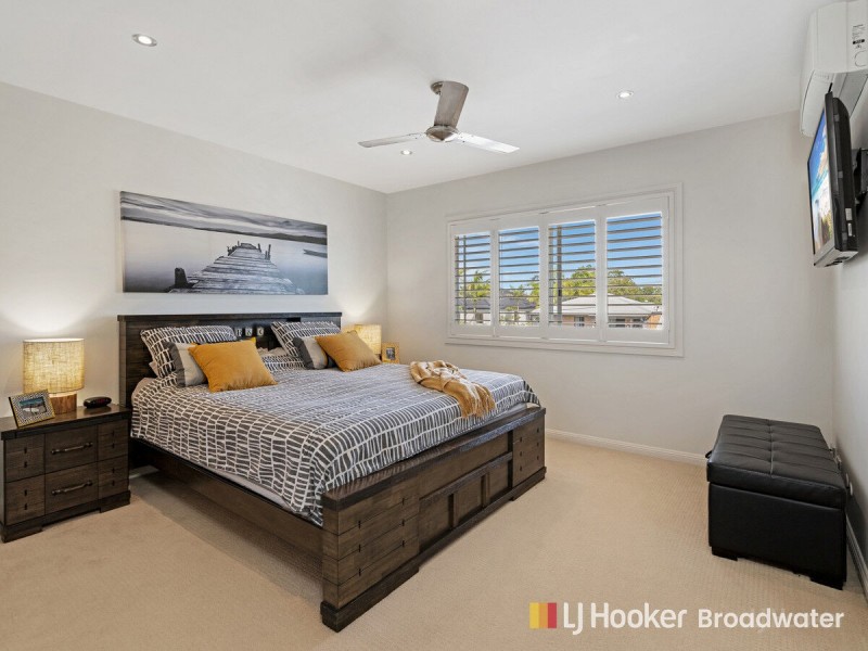 2/75 Broad Street, Labrador QLD 4215
