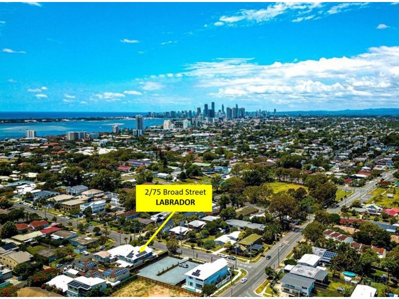 2/75 Broad Street, Labrador QLD 4215