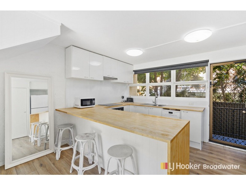 2/21 Sunset Boulevard, Surfers Paradise QLD 4217