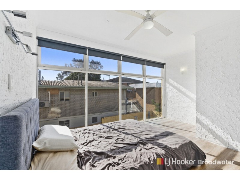 2/21 Sunset Boulevard, Surfers Paradise QLD 4217