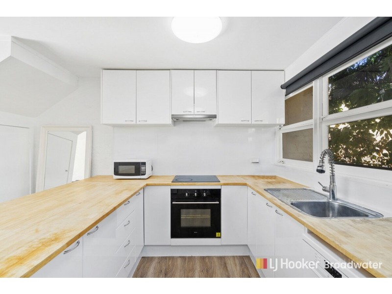 2/21 Sunset Boulevard, Surfers Paradise QLD 4217